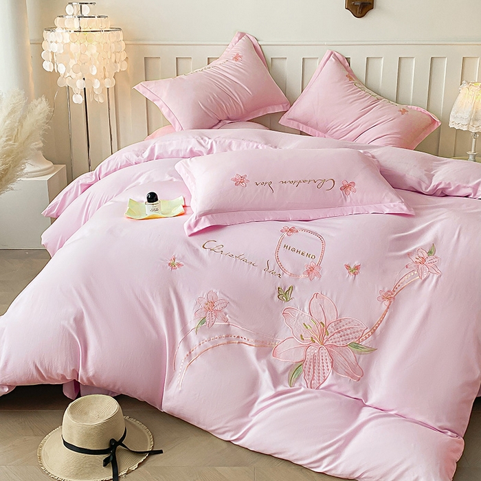 91家纺网 家纺一手货源 找家纺 大麦乐田 2025新款刺绣床裙款四件套-百合花 百合花 粉玉