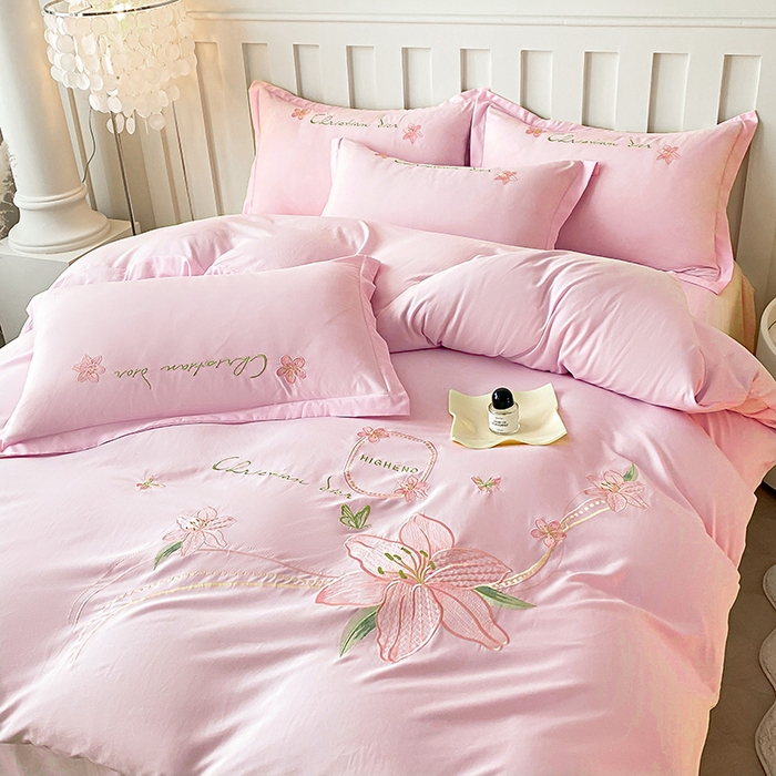 91家纺网 家纺一手货源 找家纺 大麦乐田 2025新款刺绣床裙款四件套-百合花 百合花 粉玉