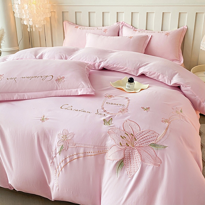 91家纺网 家纺一手货源 找家纺 大麦乐田 2025新款刺绣床裙款四件套-百合花 百合花 粉玉