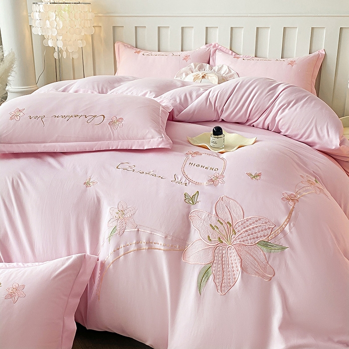 91家纺网 家纺一手货源 找家纺 大麦乐田 2025新款刺绣床裙款四件套-百合花 百合花 粉玉