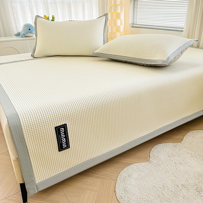 91家纺网 家纺一手货源 找家纺 （总）如一 2025新款A类PE冰豆豆复合三明治凉席时尚款