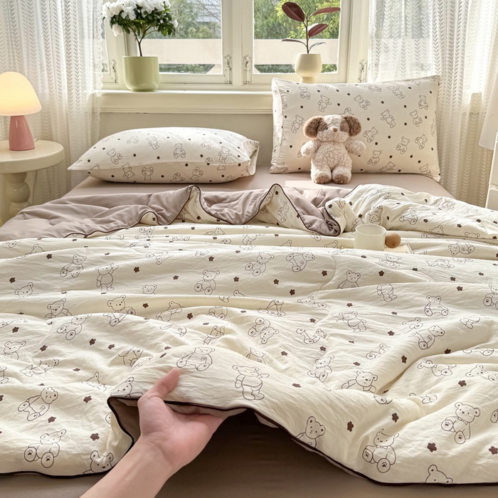 91家纺网 家纺一手货源 找家纺 丝芙妮家居（原乐视家纺） 2025春夏新款针织棉卡通印花夏被夏凉被空调被 澳丁小熊