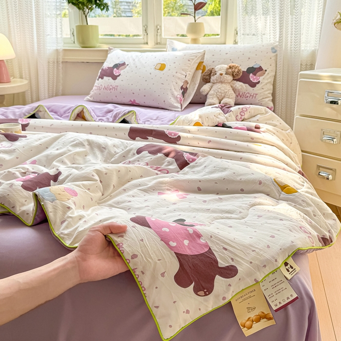 91家纺网 家纺一手货源 找家纺 丝芙妮家居（原乐视家纺） 2025春夏新款针织棉卡通印花夏被夏凉被空调被 布丁狗