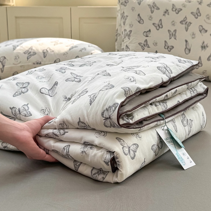 91家纺网 家纺一手货源 找家纺 丝芙妮家居（原乐视家纺） 2025春夏新款针织棉卡通印花夏被夏凉被空调被 赫本蝶