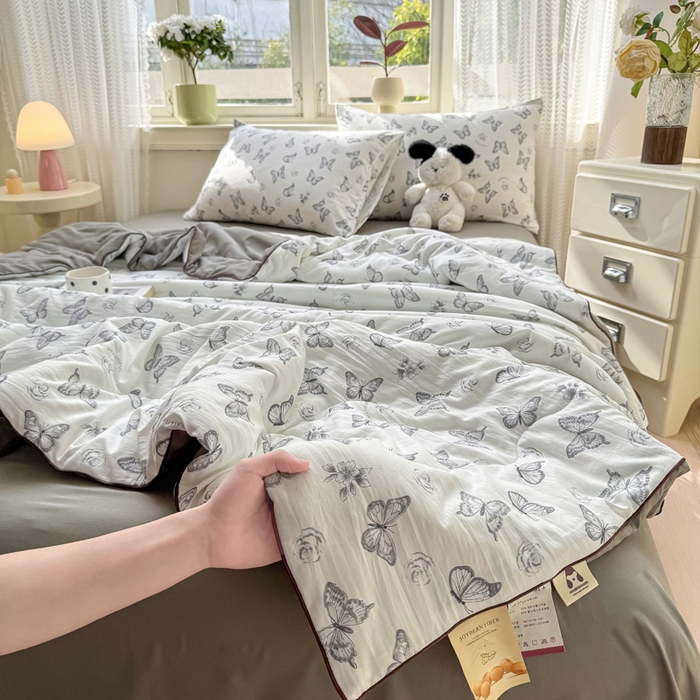 91家纺网 家纺一手货源 找家纺 丝芙妮家居（原乐视家纺） 2025春夏新款针织棉卡通印花夏被夏凉被空调被 赫本蝶