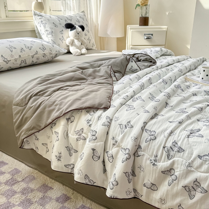 91家纺网 家纺一手货源 找家纺 丝芙妮家居（原乐视家纺） 2025春夏新款针织棉卡通印花夏被夏凉被空调被 赫本蝶