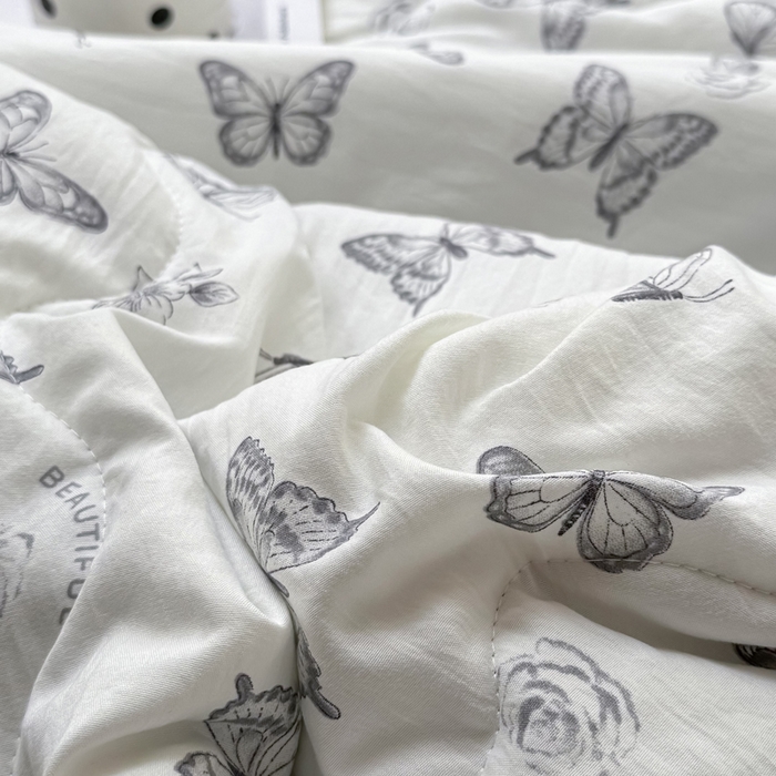 91家纺网 家纺一手货源 找家纺 丝芙妮家居（原乐视家纺） 2025春夏新款针织棉卡通印花夏被夏凉被空调被 赫本蝶