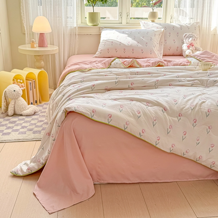 91家纺网 家纺一手货源 找家纺 丝芙妮家居（原乐视家纺） 2025春夏新款针织棉卡通印花夏被夏凉被空调被 花晨