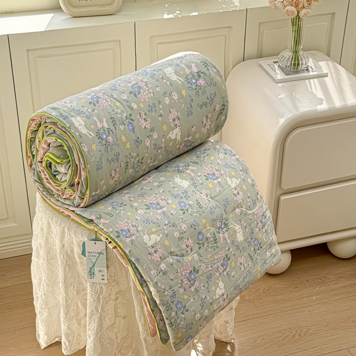 91家纺网 家纺一手货源 找家纺 丝芙妮家居（原乐视家纺） 2025春夏新款针织棉卡通印花夏被夏凉被空调被 可可庄园