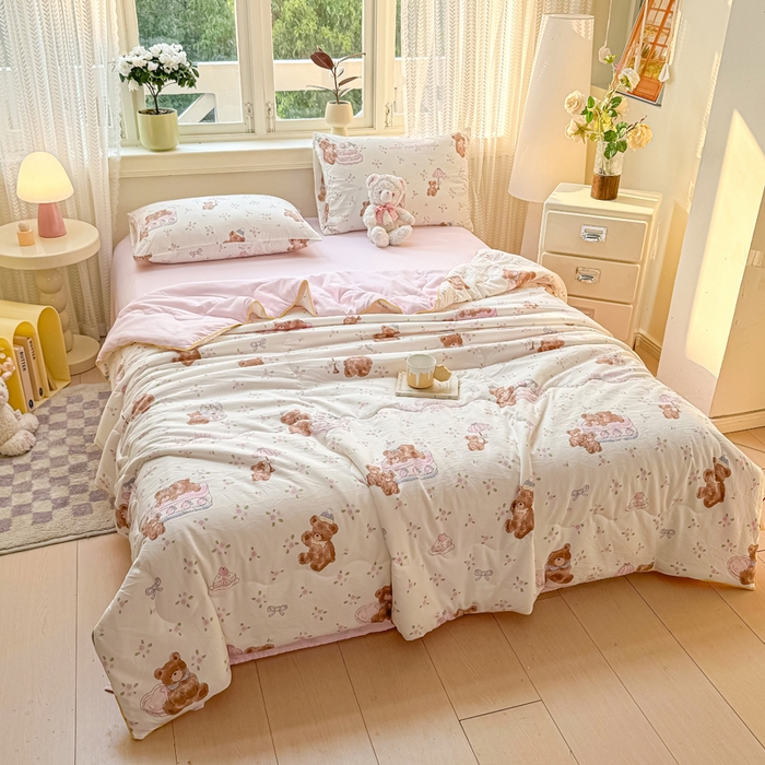 91家纺网 家纺一手货源 找家纺 丝芙妮家居（原乐视家纺） 2025春夏新款针织棉卡通印花夏被夏凉被空调被 洛米熊