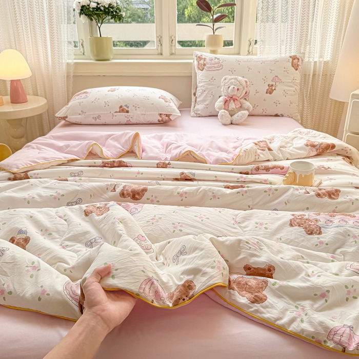 91家纺网 家纺一手货源 找家纺 丝芙妮家居（原乐视家纺） 2025春夏新款针织棉卡通印花夏被夏凉被空调被 洛米熊