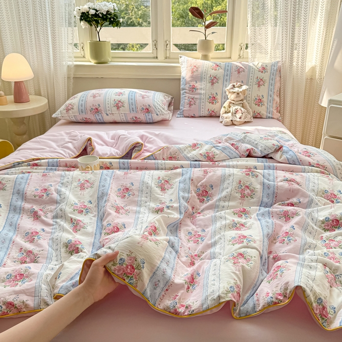 91家纺网 家纺一手货源 找家纺 丝芙妮家居（原乐视家纺） 2025春夏新款针织棉卡通印花夏被夏凉被空调被 絮语