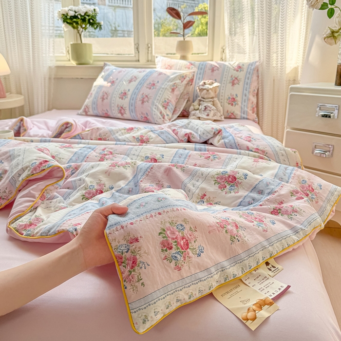 91家纺网 家纺一手货源 找家纺 丝芙妮家居（原乐视家纺） 2025春夏新款针织棉卡通印花夏被夏凉被空调被 絮语