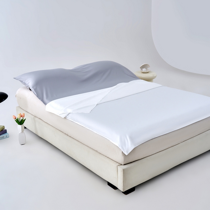 91家纺网 家纺一手货源 找家纺 爱彼家纺 2025新款夏季冰丝纯色旅行睡袋-系列一 睡袋-奶白+银灰