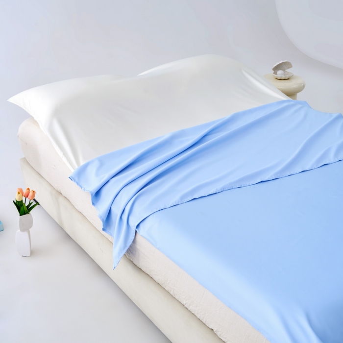 91家纺网 家纺一手货源 找家纺 爱彼家纺 2025新款夏季冰丝纯色旅行睡袋-系列一 睡袋-天蓝+芝士