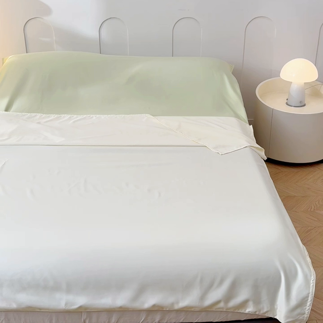 91家纺网 家纺一手货源 找家纺 爱彼家纺 2025新款夏季冰丝纯色旅行睡袋-系列一 睡袋-芝士+果绿