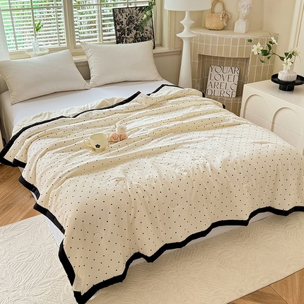 91家纺网 家纺一手货源 找家纺 （总）九诺家纺 2025新款轻奢赫本夏被夏凉被