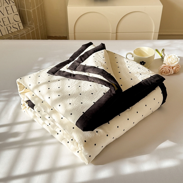 91家纺网 家纺一手货源 找家纺 九诺家纺 2025新款轻奢赫本夏被夏凉被 赫本-波点