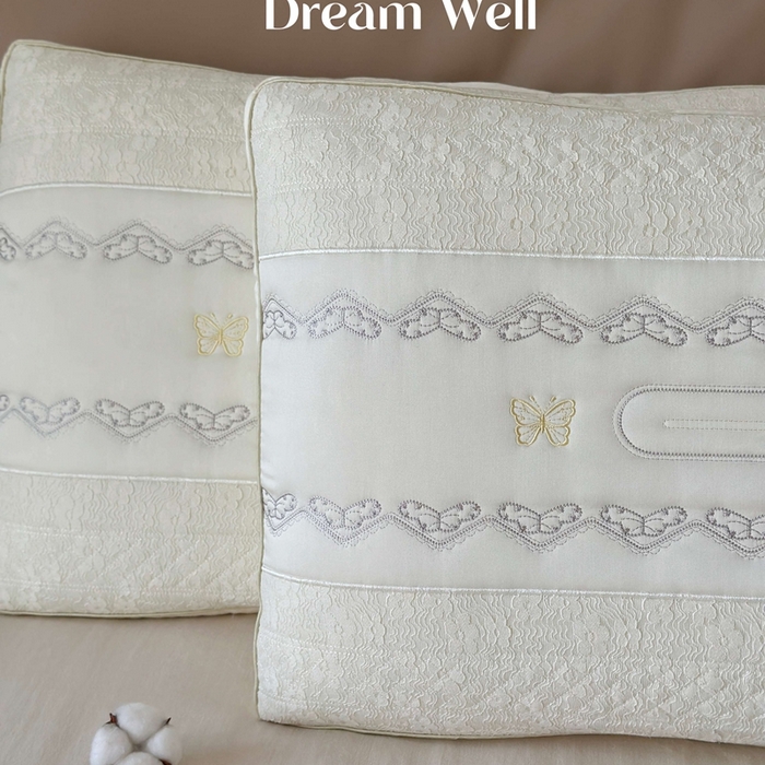 91家纺网 家纺一手货源 找家纺 （总）昕科 2025新款蕾丝复合蚕丝枕-桑蚕丝刺绣蝴蝶蕾丝花边枕芯莱赛尔纤维天丝立体枕头