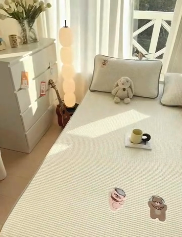 91家纺网 家纺一手货源 找家纺 萌飞 2025新款乙纶PE中分子华夫格凉豆豆凉席 中分子PE凉豆豆凉席-欢乐熊-米白【床笠款】