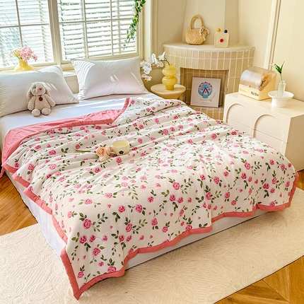 91家纺网 家纺一手货源 找家纺 （总）九诺家纺 2025新款轻奢赫本夏被夏凉被