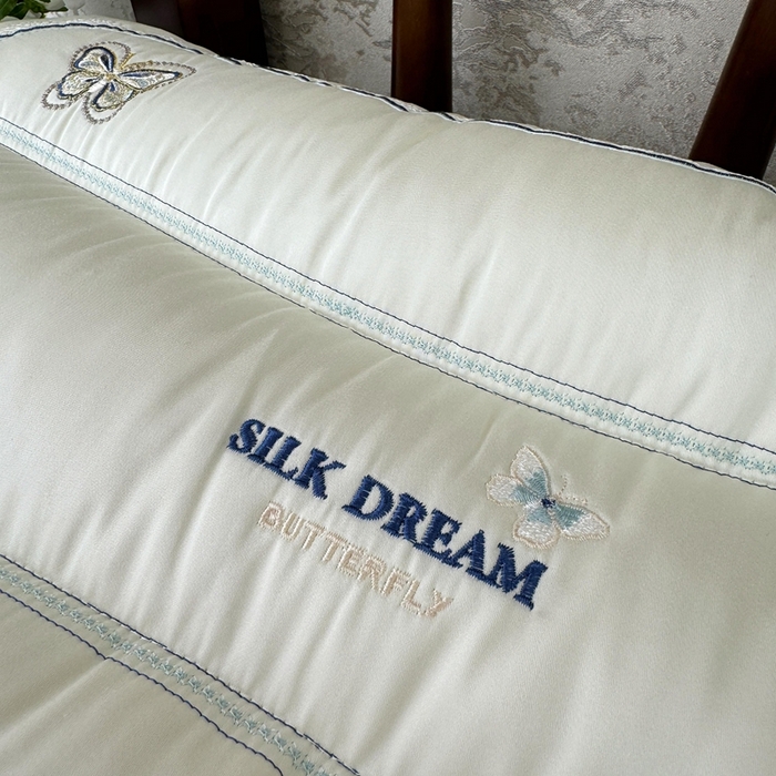 91家纺网 家纺一手货源 找家纺 （总）昕科 2025新款蚕丝蝴蝶立体枕-桑蚕丝刺绣蝴蝶枕芯莱赛尔纤维天丝立体枕头