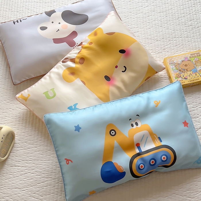 91家纺网 家纺一手货源 找家纺 （总）百寐 2025新款A类母婴级60s天丝大版卡通数码印花儿童枕套