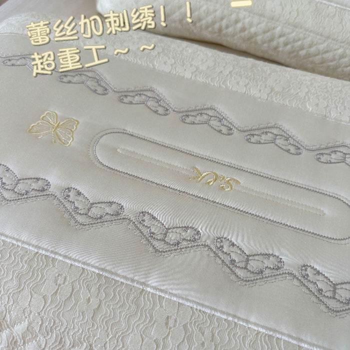 91家纺网 家纺一手货源 找家纺 （总）昕科 2025新款蕾丝复合蚕丝枕-桑蚕丝刺绣蝴蝶蕾丝花边枕芯莱赛尔纤维天丝立体枕头