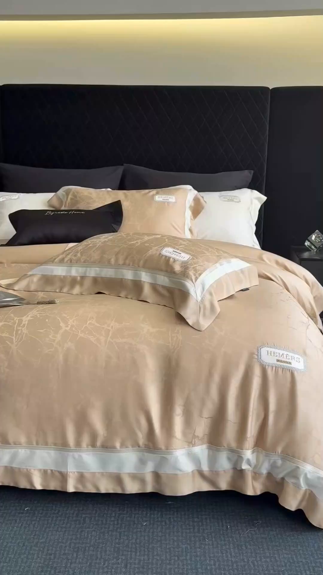 91家纺网 家纺一手货源 找家纺 馨蕊家居  2025春夏新品LF兰精天丝系列-云瑾 云瑾-香槟