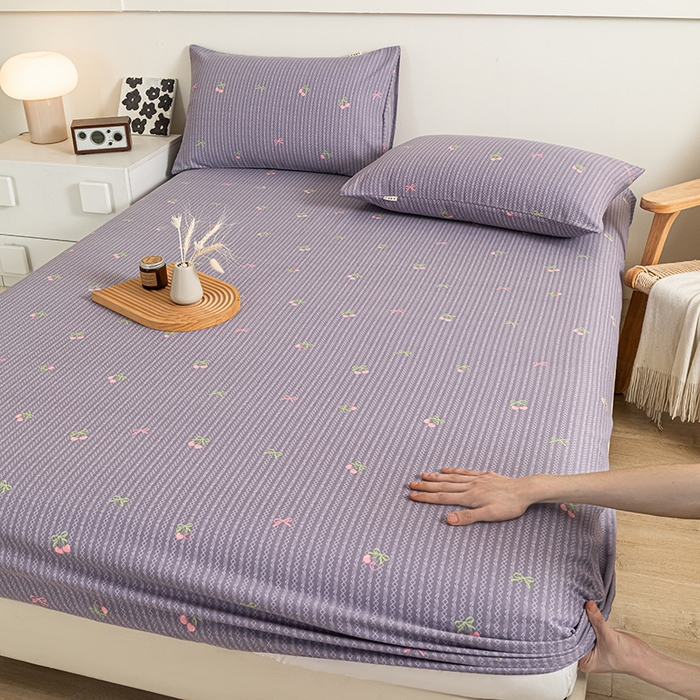 91家纺网 家纺一手货源 找家纺 芃成家纺 2025新款加厚老粗布原棉床笠亲肤单床笠 爱心樱桃