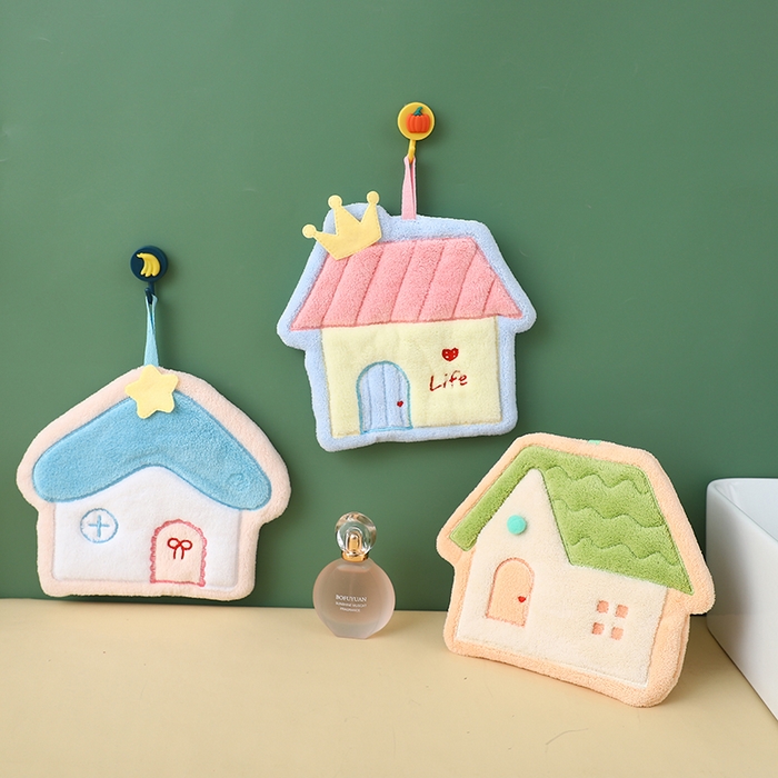 91家纺网 家纺一手货源 找家纺 彩虹毛巾2025新款珊瑚绒卡通可挂式加厚吸水不掉毛可爱小毛巾厨房洗手间挂巾便携式懒人擦手布-房子系列 三色装