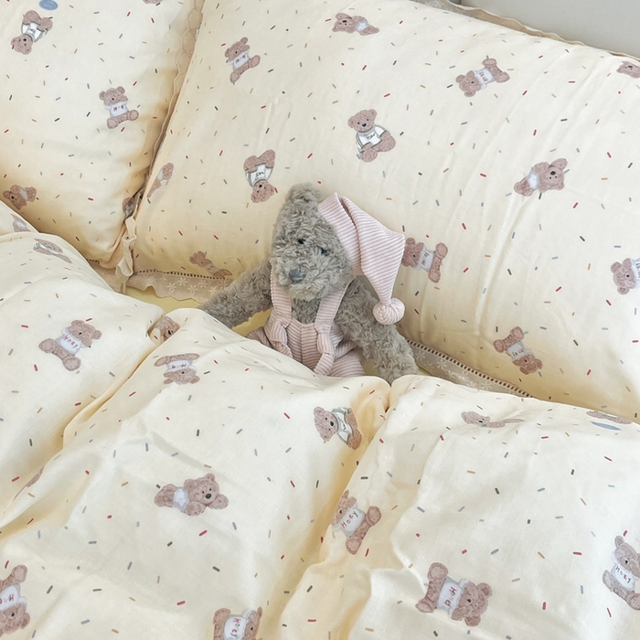 91家纺网 家纺一手货源 找家纺 荣轩2025新款全棉双层纱镂空花边工艺款四件套（铺床版）星柚