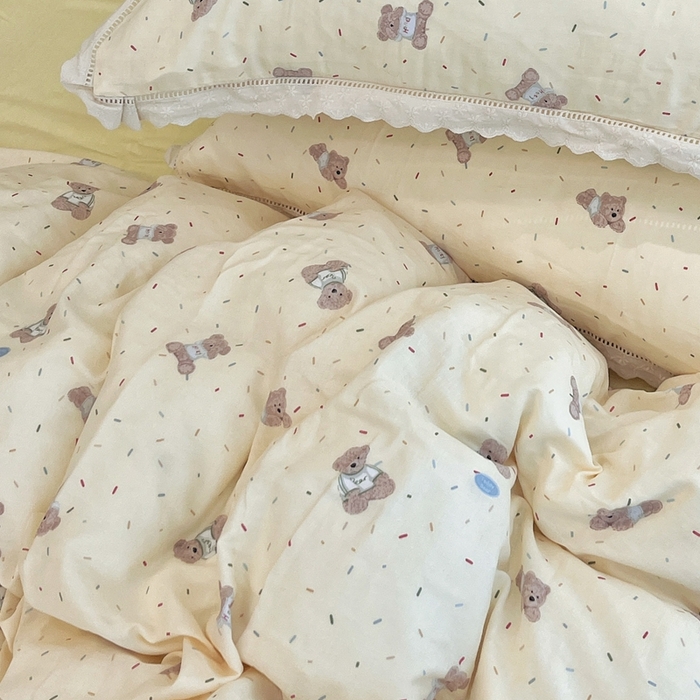 91家纺网 家纺一手货源 找家纺 荣轩2025新款全棉双层纱镂空花边工艺款四件套（铺床版）星柚