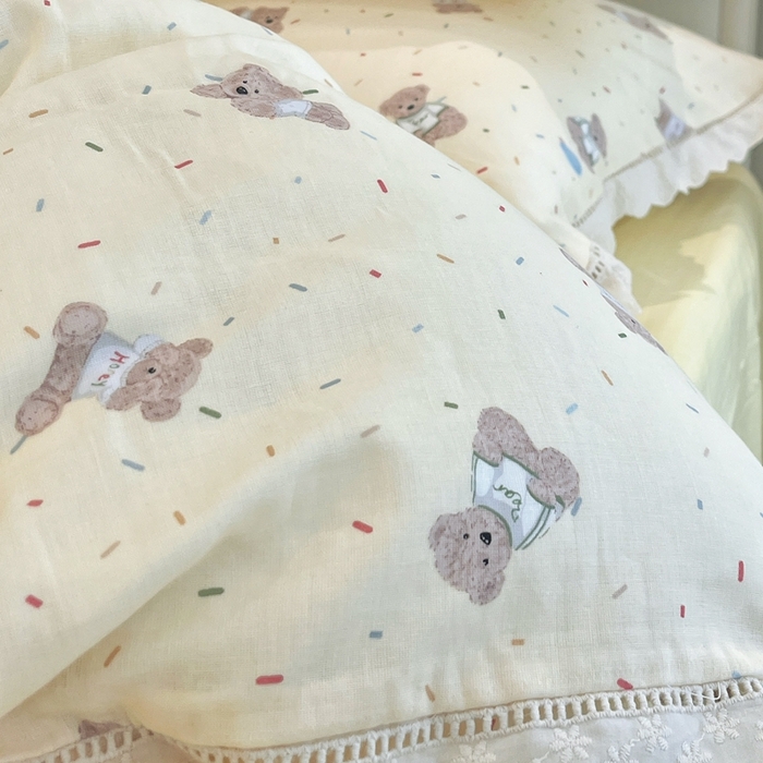 91家纺网 家纺一手货源 找家纺 荣轩2025新款全棉双层纱镂空花边工艺款四件套（铺床版）星柚