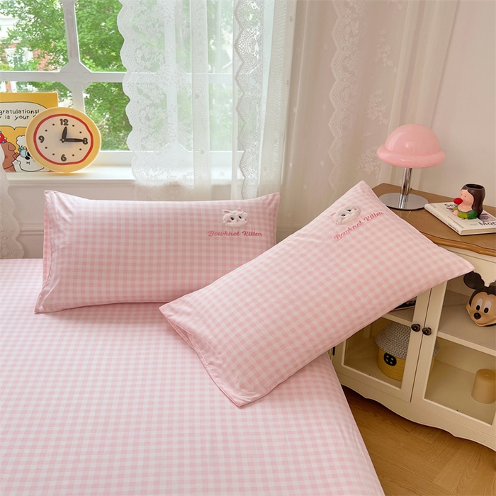 91家纺网 家纺一手货源 找家纺 梦舒羽 2025春夏新款水洗棉兔毛绒贴布绣枕套单枕套（带买家秀） 呆萌奶猫-心动粉格