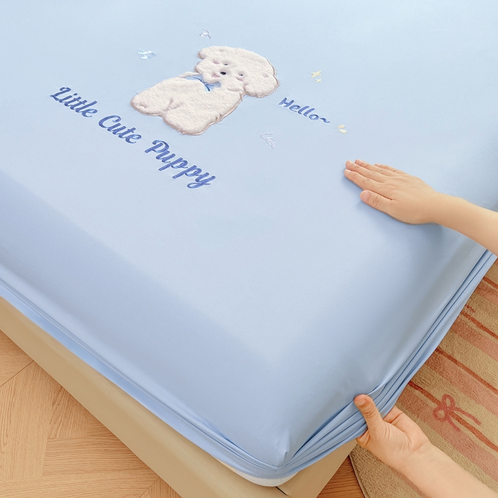 91家纺网 家纺一手货源 找家纺 梦舒羽 2025春夏新款兔毛贴布绣卡通ins风水洗棉床笠学生宿舍床罩床垫保护垫三件套（带买家秀） 萌萌幸运汪-海盐兰