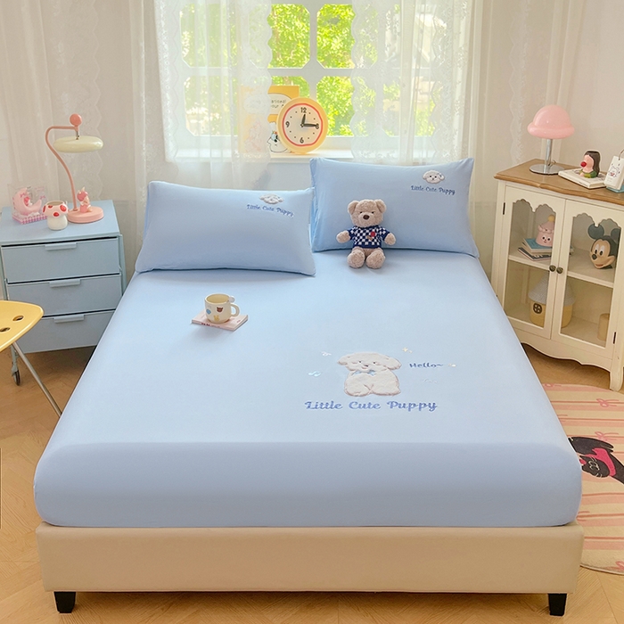 91家纺网 家纺一手货源 找家纺 梦舒羽 2025春夏新款兔毛贴布绣卡通ins风水洗棉床笠学生宿舍床罩床垫保护垫三件套（带买家秀） 萌萌幸运汪-海盐兰