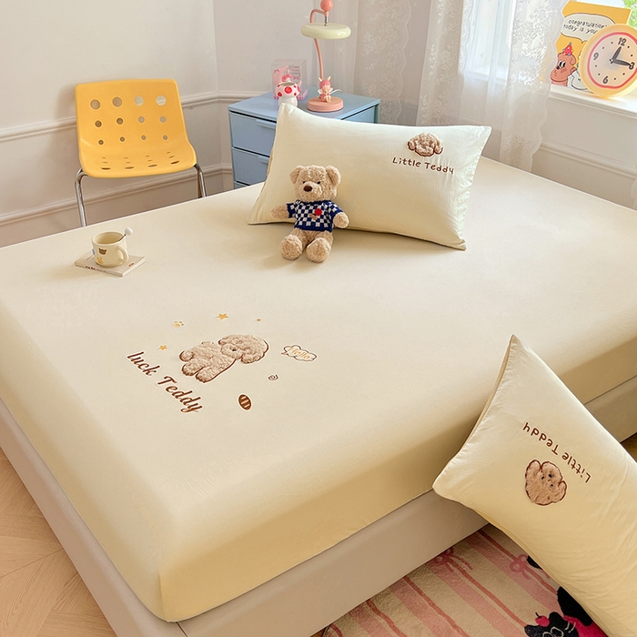 91家纺网 家纺一手货源 找家纺 梦舒羽 2025春夏新款兔毛贴布绣卡通ins风水洗棉床笠学生宿舍床罩床垫保护垫三件套（带买家秀） 泰迪卷卷-芝士黄