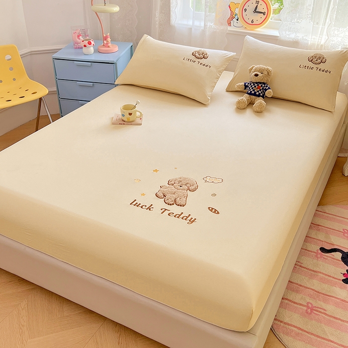 91家纺网 家纺一手货源 找家纺 梦舒羽 2025春夏新款兔毛贴布绣卡通ins风水洗棉床笠学生宿舍床罩床垫保护垫三件套（带买家秀） 泰迪卷卷-芝士黄