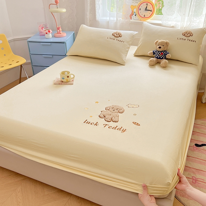 91家纺网 家纺一手货源 找家纺 梦舒羽 2025春夏新款兔毛贴布绣卡通ins风水洗棉床笠学生宿舍床罩床垫保护垫三件套（带买家秀） 泰迪卷卷-芝士黄