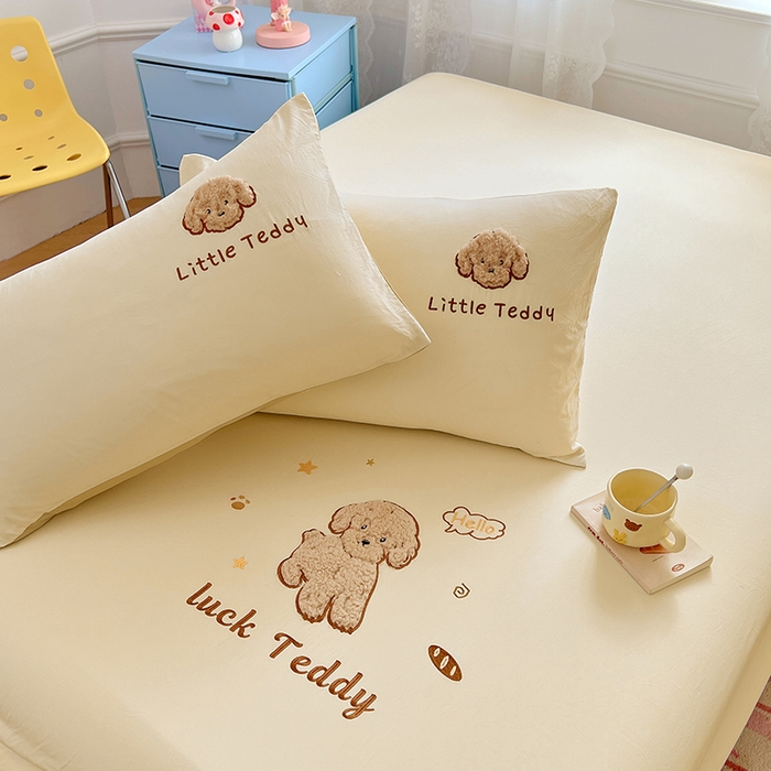 91家纺网 家纺一手货源 找家纺 梦舒羽 2025春夏新款兔毛贴布绣卡通ins风水洗棉床笠学生宿舍床罩床垫保护垫三件套（带买家秀） 泰迪卷卷-芝士黄