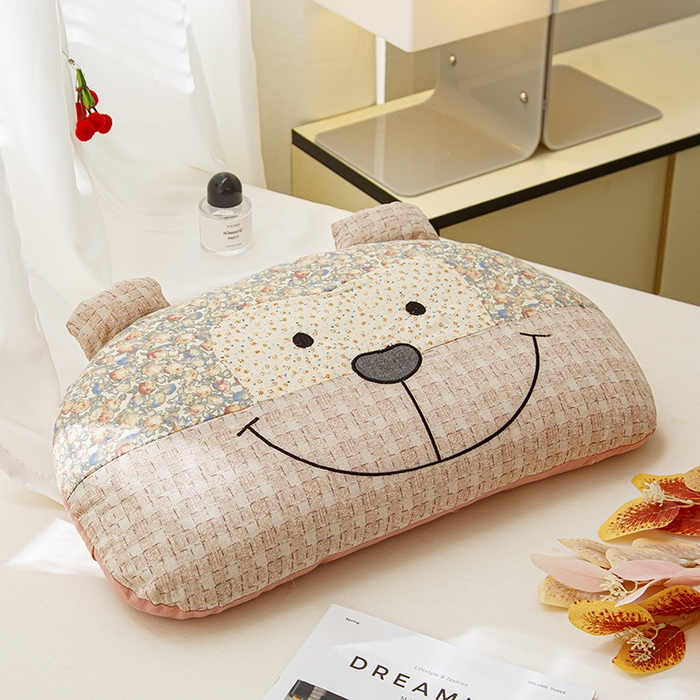 91家纺网 家纺一手货源 找家纺 （总）织布人 2025春夏新款荞麦枕直播爆款全棉纯棉双层纱调皮猴荞麦枕头学生成人硬枕芯单枕芯