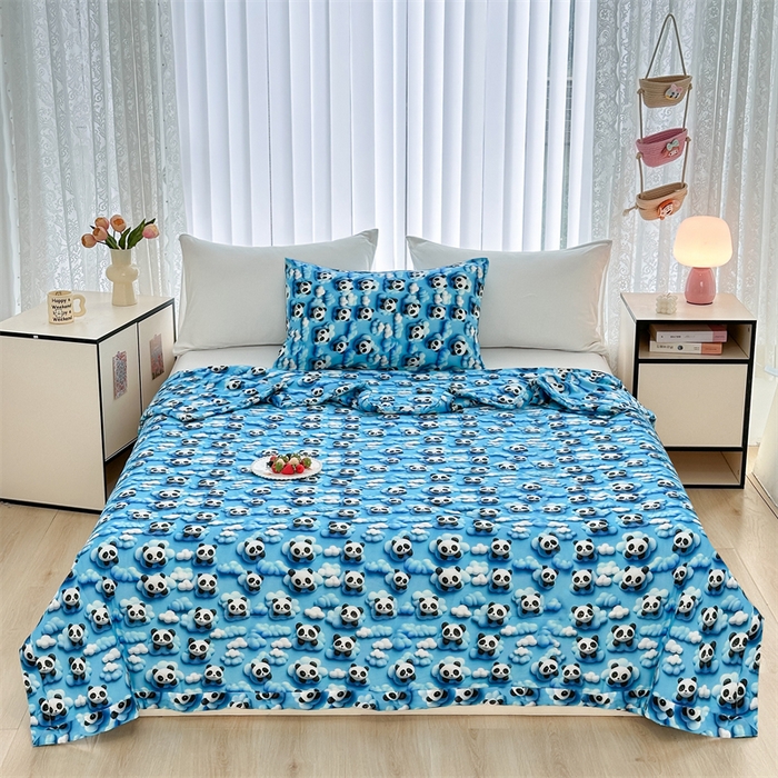 91家纺网 家纺一手货源 找家纺 天瑜家纺 2025新款5D印花棉绸卡通夏被 5D熊猫蓝