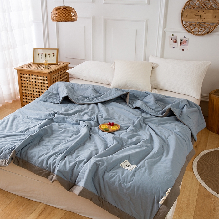 91家纺网 家纺一手货源 找家纺 天瑜家纺 2025新款全棉纯色水洗棉夏被被子被芯 蓝灰