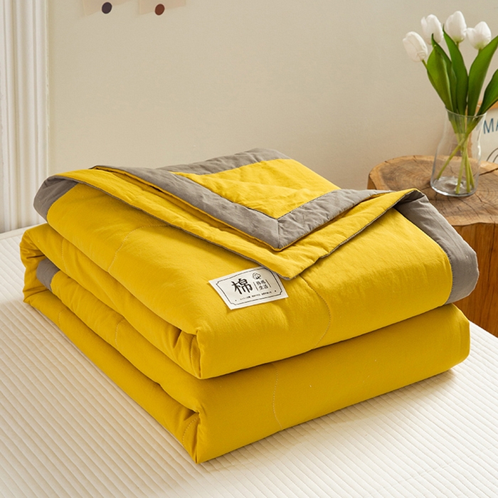 91家纺网 家纺一手货源 找家纺 天瑜家纺 2025新款全棉纯色水洗棉夏被被子被芯 明亮黄