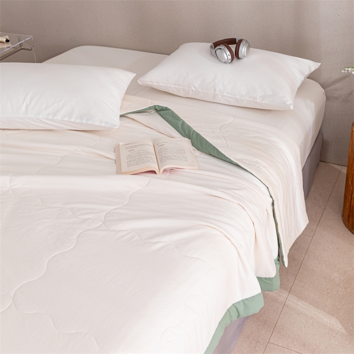 91家纺网 家纺一手货源 找家纺 天瑜家纺 2025新款全棉纯色水洗棉夏被被子被芯 本白