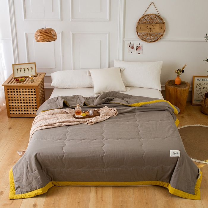 91家纺网 家纺一手货源 找家纺 天瑜家纺 2025新款全棉纯色水洗棉夏被被子被芯 绅士灰-黄