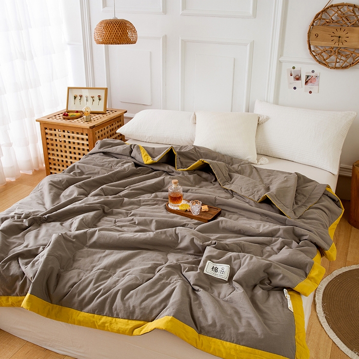 91家纺网 家纺一手货源 找家纺 天瑜家纺 2025新款全棉纯色水洗棉夏被被子被芯 绅士灰-黄