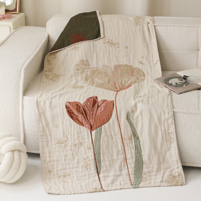 91家纺网 家纺一手货源 找家纺 爱港家纺 2025新款全棉全彩纱浴巾 披肩毯 午睡纱布毯 浴巾-闭月-貂蝉 75*150cm/条