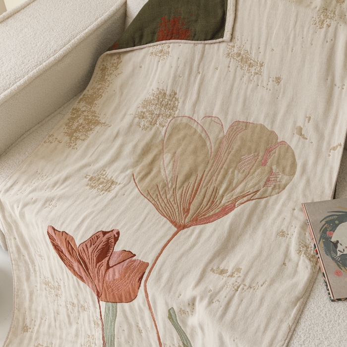 91家纺网 家纺一手货源 找家纺 爱港家纺 2025新款全棉全彩纱浴巾 披肩毯 午睡纱布毯 浴巾-闭月-貂蝉 75*150cm/条